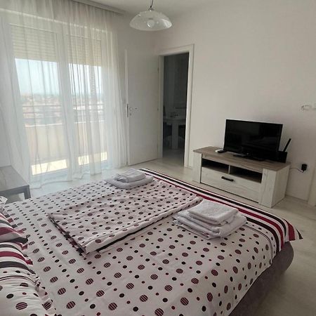 Harmony Relax Apartamento Paraćin Exterior foto